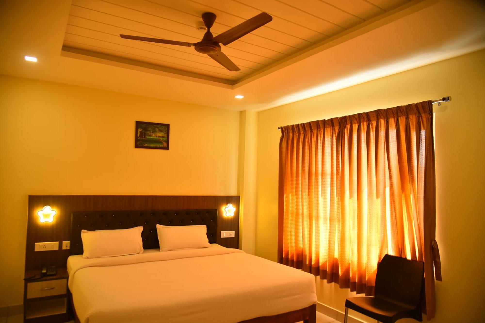 Le Arul Park Hotel Karaikal Quarto foto